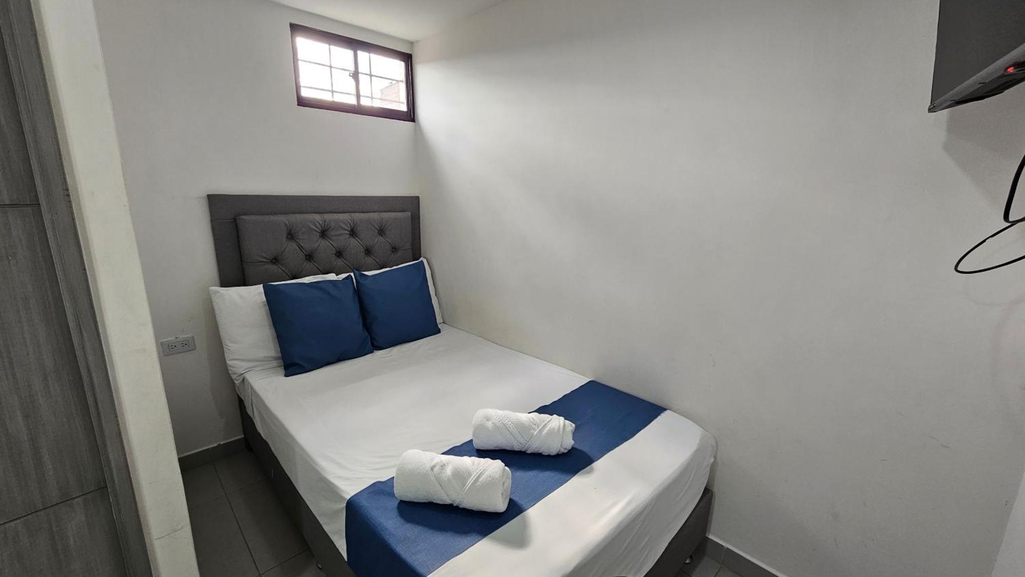 Andaliving Campo Valdes Hospedaje Medellín Eksteriør billede
